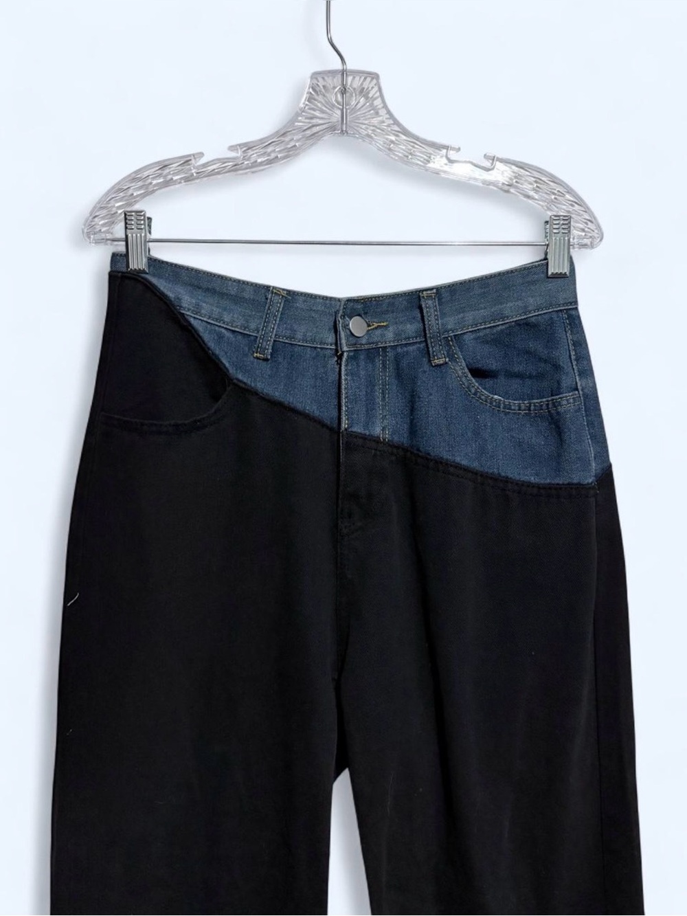 Micas Two-Tone wide leg Jeans in Black and Dark Blue